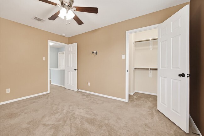 Building Photo - 6719 Sharpstone Creek Ln