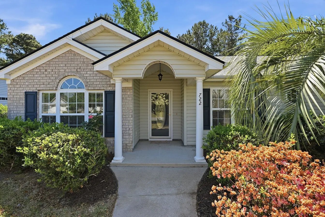 Building Photo - 722 Drawbridge Dr