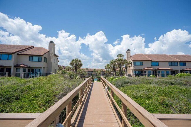 Building Photo - 8200 Jimmy Buffett Mem Hwy