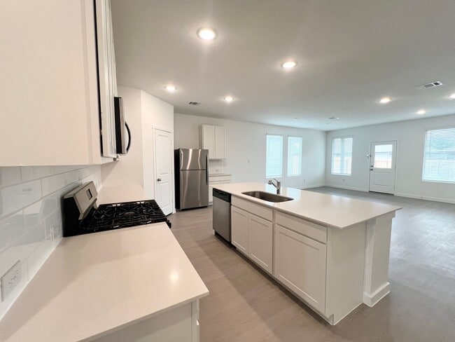 Building Photo - STUNNING New Construction 4/3 in Voss Farms, NBTX