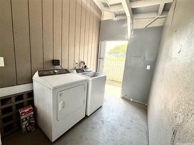 Building Photo - 91-1066 Wili Street Unit