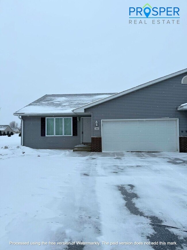 Building Photo - FO13511