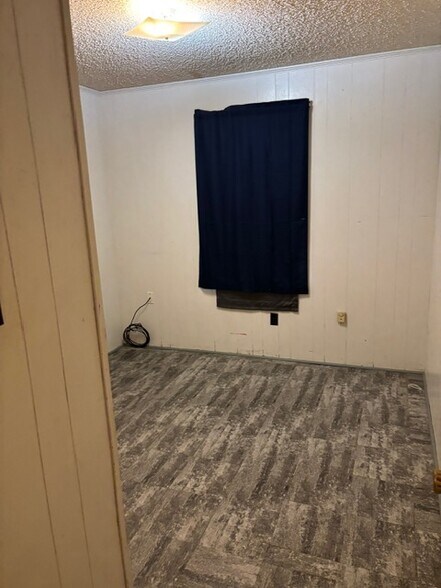 Bedroom #3 - 104 Pamela Cir