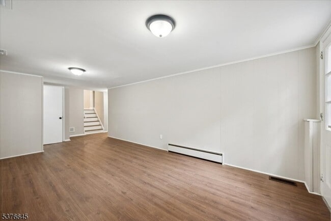 Building Photo - 19 Braidburn Way