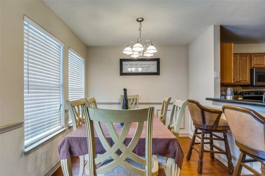 Building Photo - 12629 Oceanside Dr