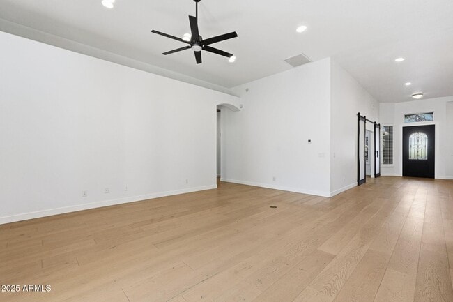 Building Photo - 11415 N 44th St