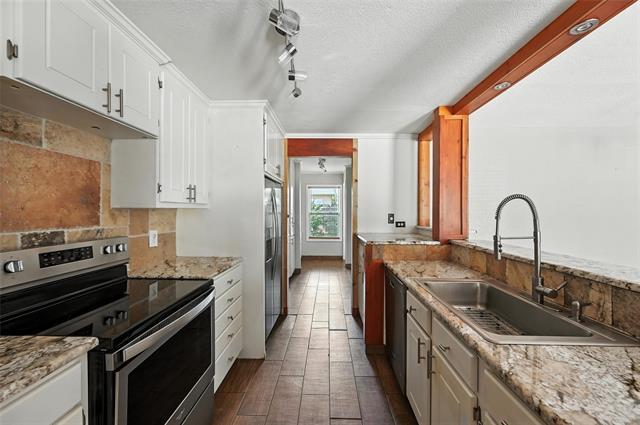 Building Photo - 3905 Dogwood Ct