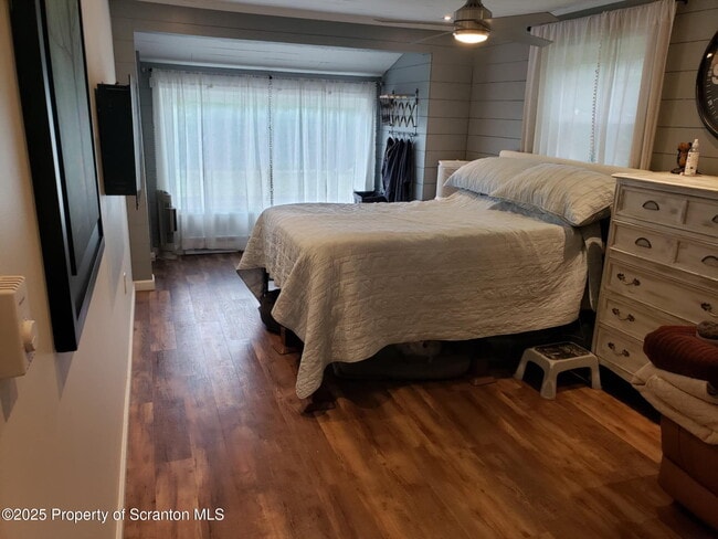 Building Photo - 2129 Bethany Turnpike