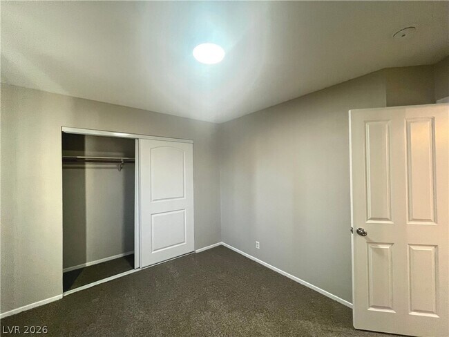 Building Photo - 3701 Cactus Wheel Ct