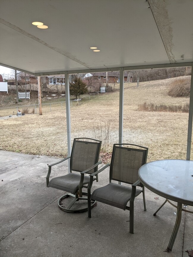 Building Photo - 1321 Wright Cir