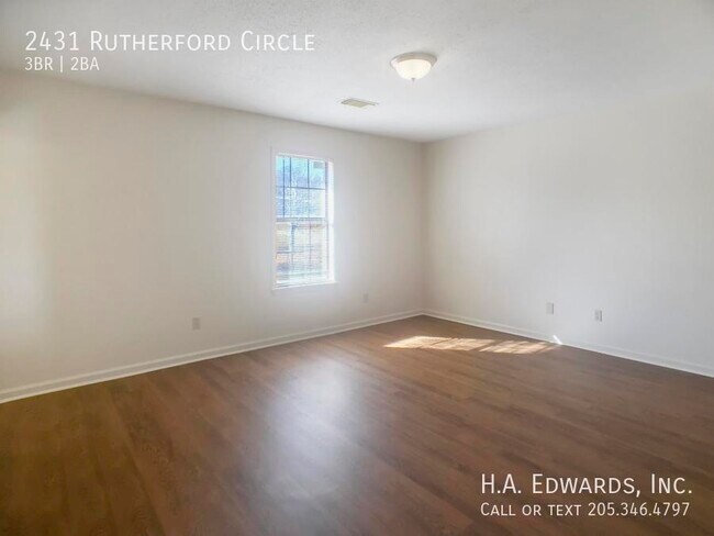 Building Photo - 2431 Rutherford Cir