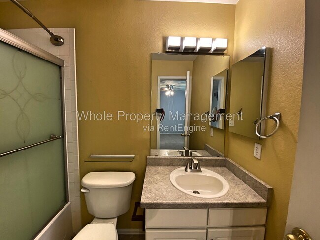 Building Photo - 5981 S Zante Way