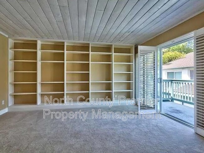 Building Photo - 256 Juniper Ave