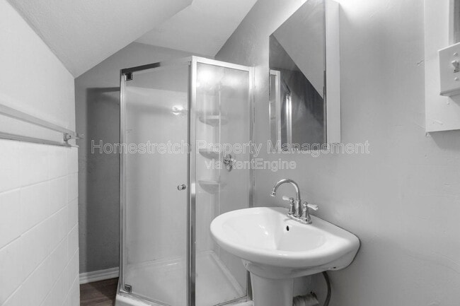 Building Photo - 2420 Shirley Ave