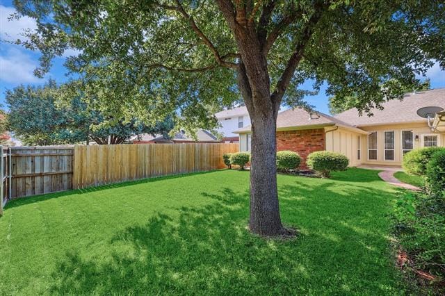 Building Photo - 4812 Highlands Dr