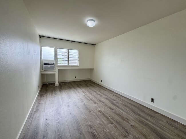 Building Photo - 1512 Halekula Way