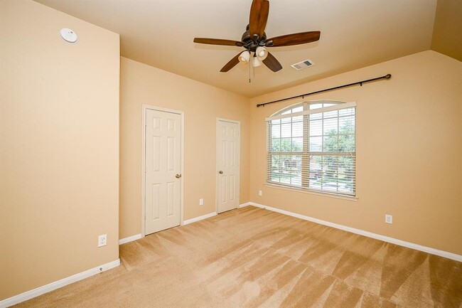 Building Photo - 7818 Iris Glen Ln