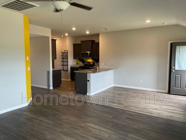 Building Photo - 1712 Vermilion Ln