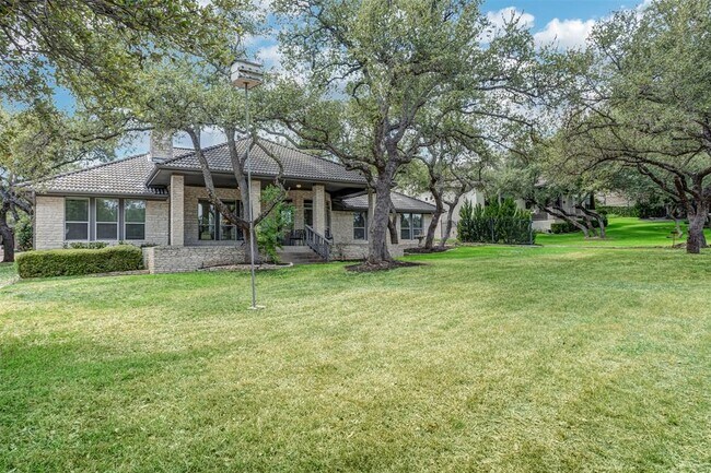 Building Photo - 410 Rolling Green Dr