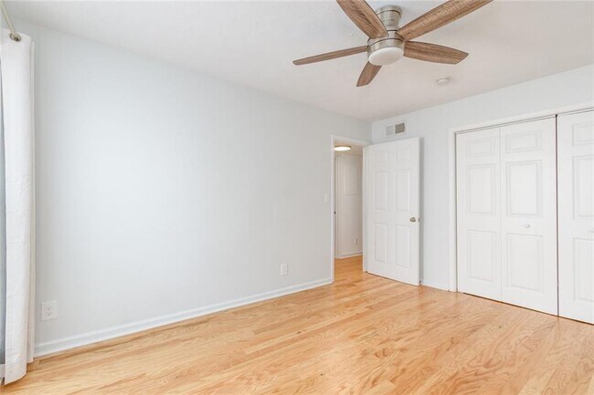 Building Photo - 3005 Seven Pines Ln