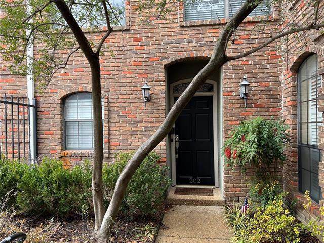 Building Photo - 3918 Holland Ave