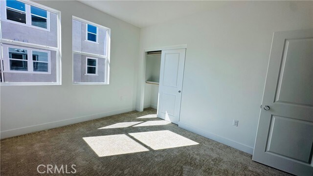 Building Photo - 454 Lobata