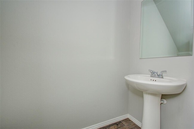 Building Photo - 17019 Canosa Dr