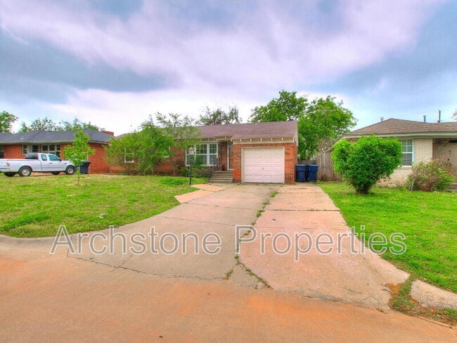 Building Photo - 1614 SW 41st St