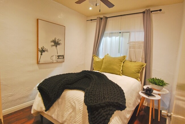 Building Photo - 826 Michigan Ave