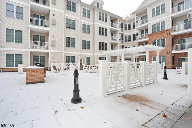 Building Photo - 6107 Brookhaven Court