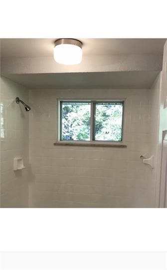 Building Photo - 38444 Meadowdale St