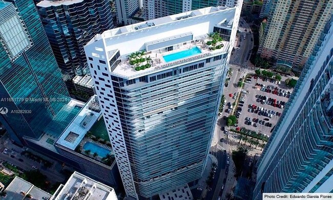 Building Photo - 1300 Brickell Bay Dr