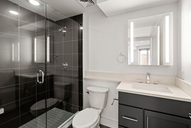 Building Photo - 58 Hichborn St