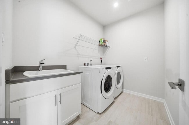 Building Photo - 7488 Backett Wood Ter