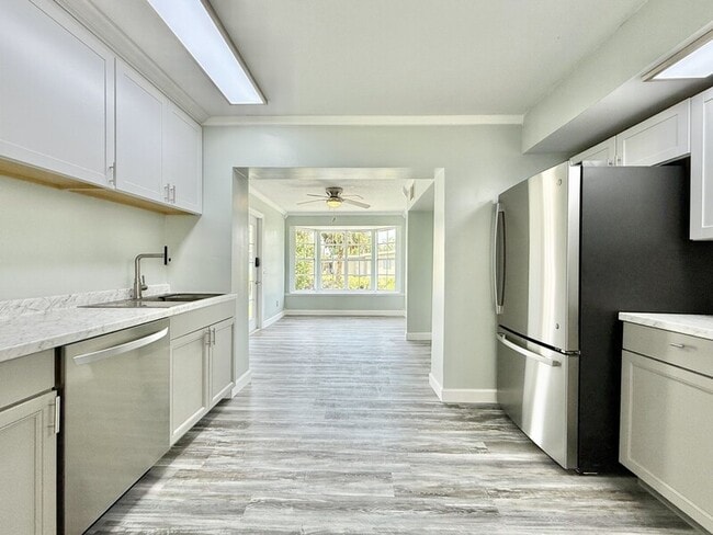 Building Photo - 5045 Osprey Ln