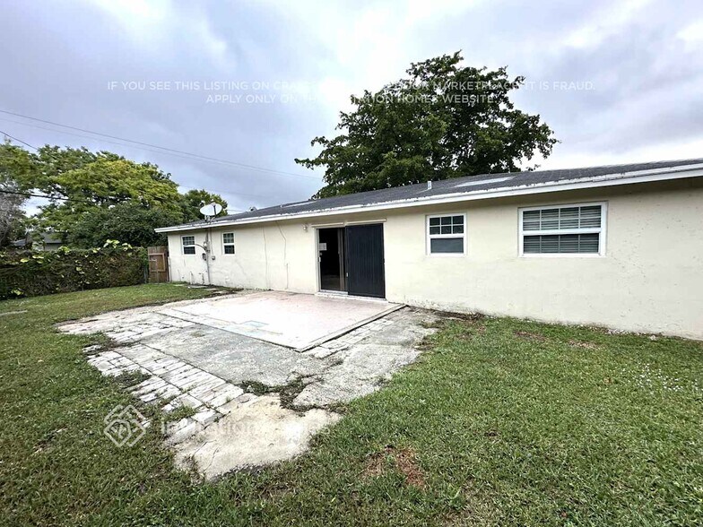 Building Photo - 1235 Wynnewood Dr