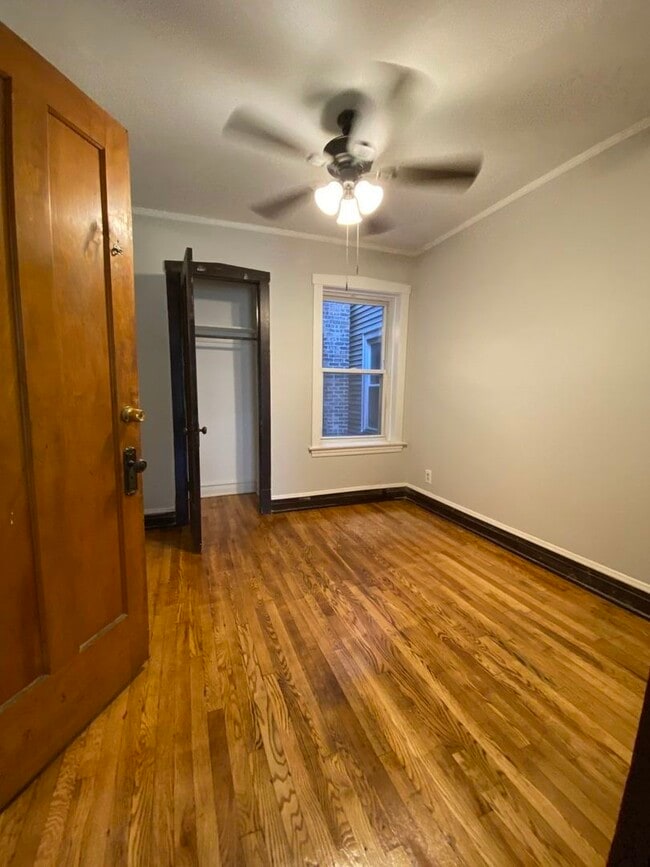 Building Photo - 3056 W Lyndale St