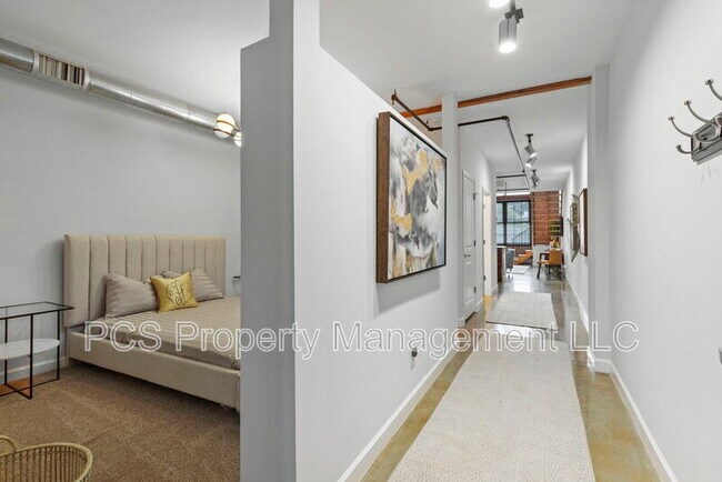 Primary Photo - 815 Porter St