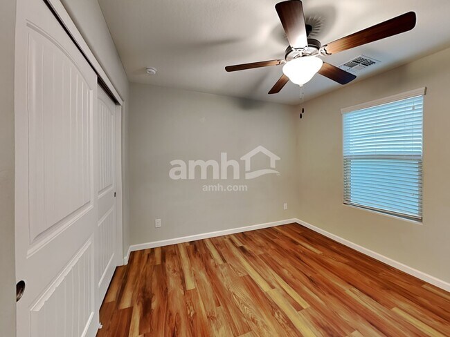 Building Photo - 20785 W Maiden Ln