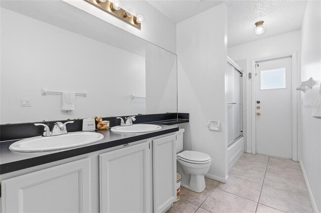 Building Photo - 8619 Knottingham Dr