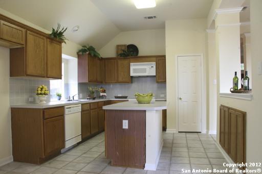 Building Photo - 6114 Oakwood Trail