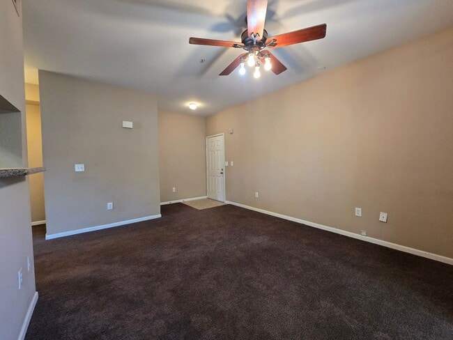 Building Photo - CANYON CREST CONDO