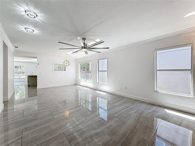 Building Photo - 12844 Oulton Cir