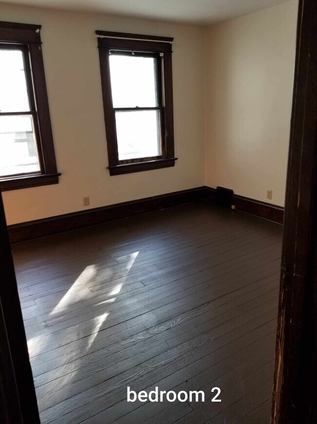 Building Photo - 539 Lord St