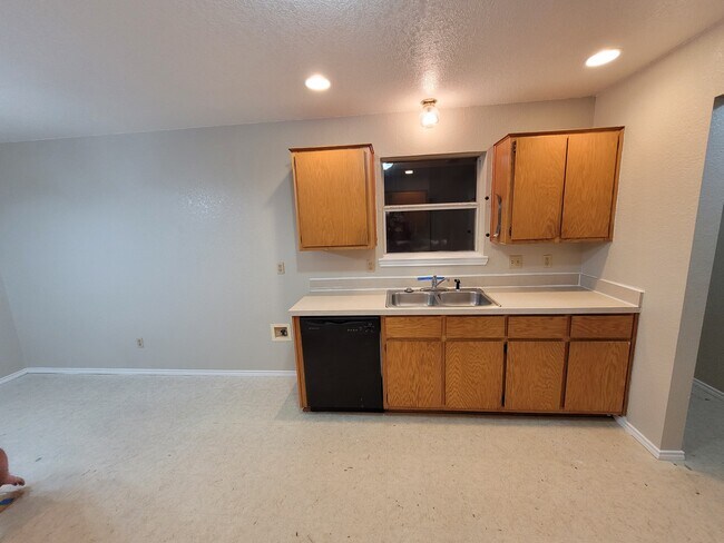 kitchen - 3620 Crosscut Loop