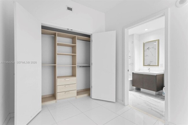 Building Photo - 851 NE 1st Ave