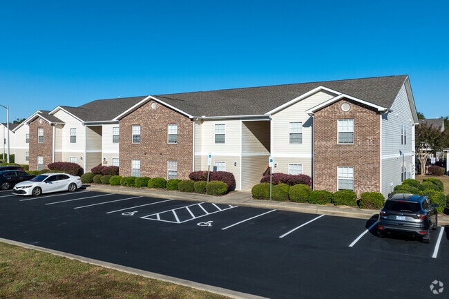 Building Photo - The Landing Apartment Homes