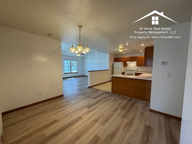 Building Photo - 1117-1119 Ashton Circle East