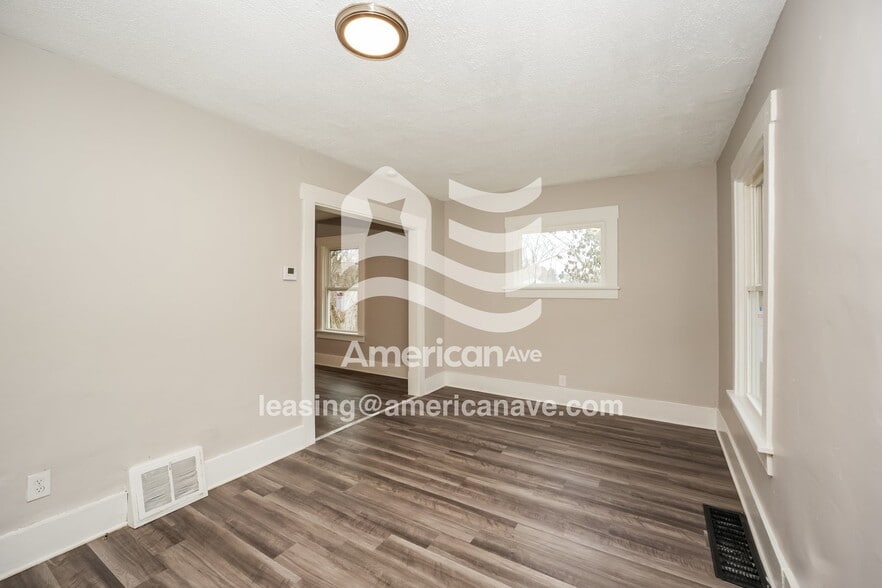 Building Photo - 1919 Widmer Ct NE