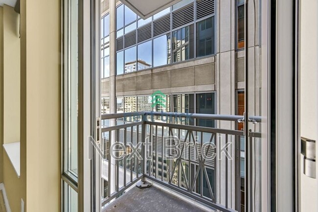 Building Photo - 819 Virginia St